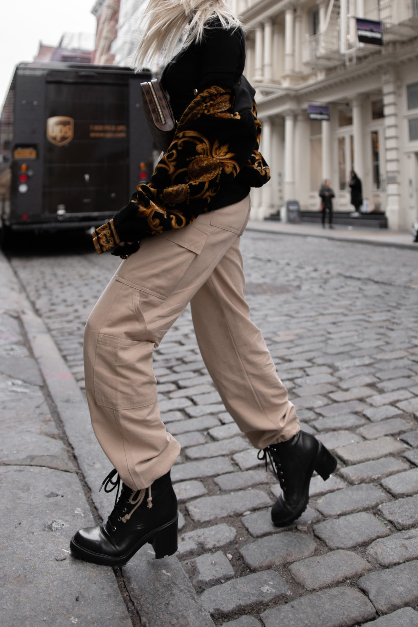 Cargo Pants, NYFW Street Style - Chiara  Брюки карго, Уличный