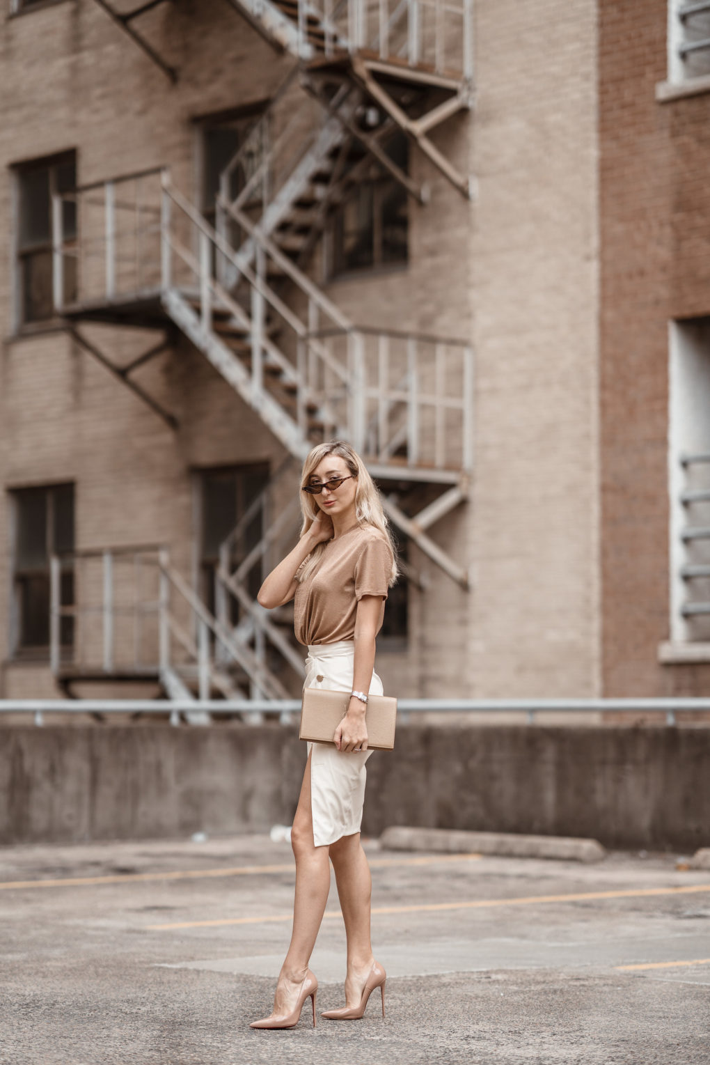 Styling a Pencil Skirt and T-Shirt