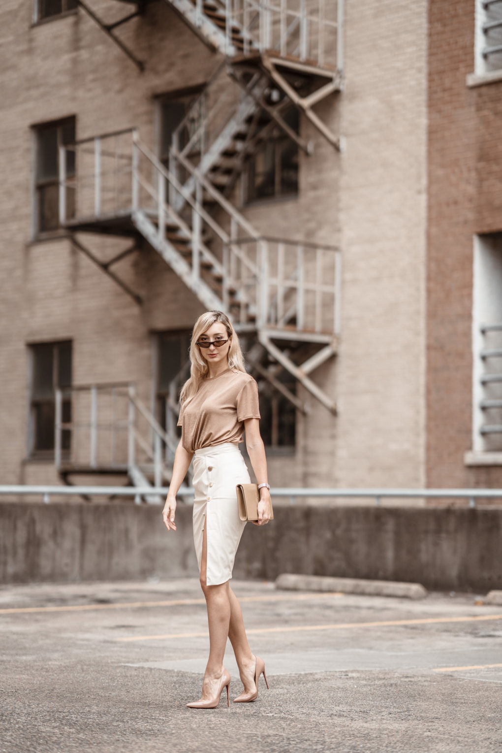 Styling a Pencil Skirt and T-Shirt