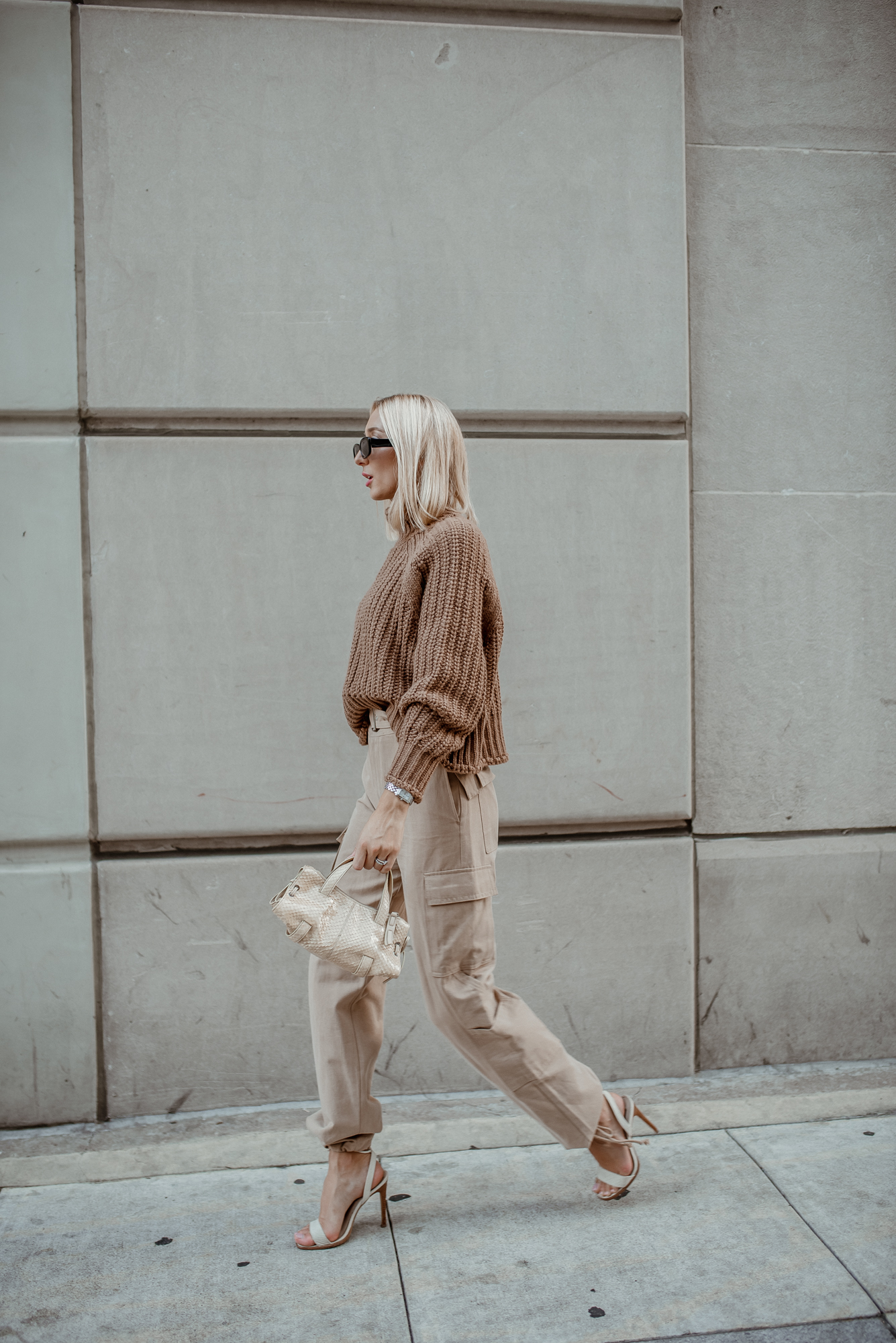 Autumn/ fall outfit 2019  Brown pants outfit, Cargo pants women