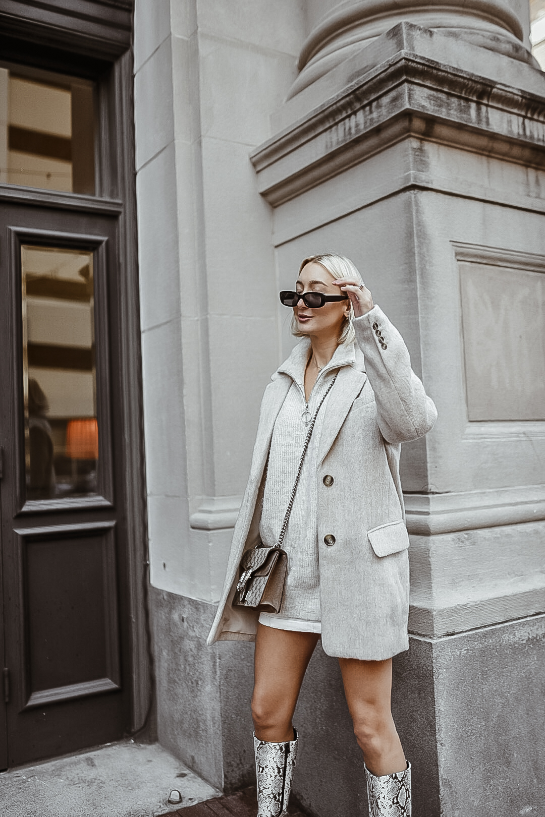 Short Winter Coat for Women: Monochromatic Outfit - Chiara